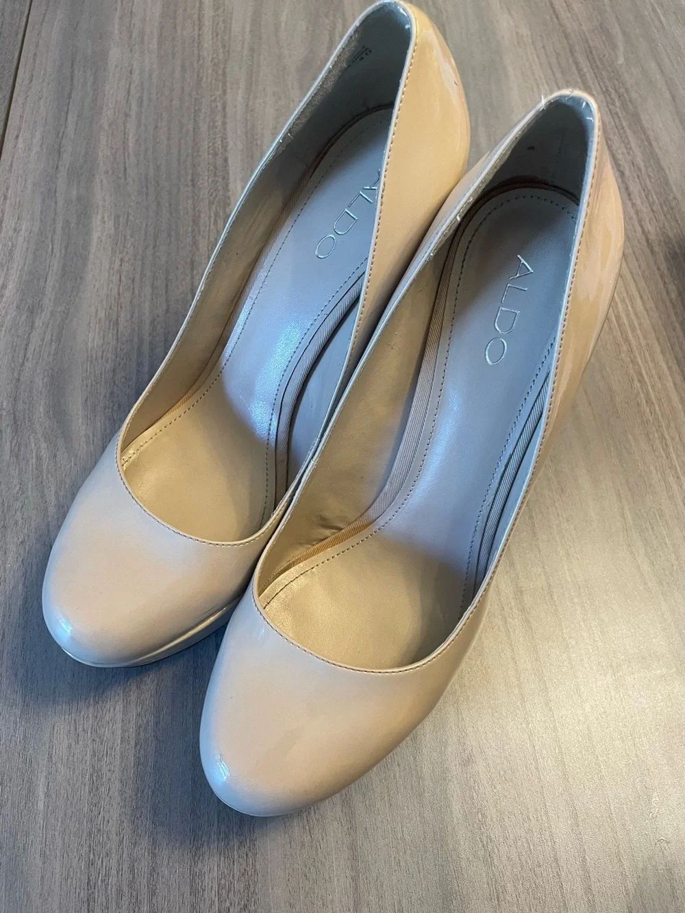 ALDO Nude Platform Heels Size 40 / US 9
